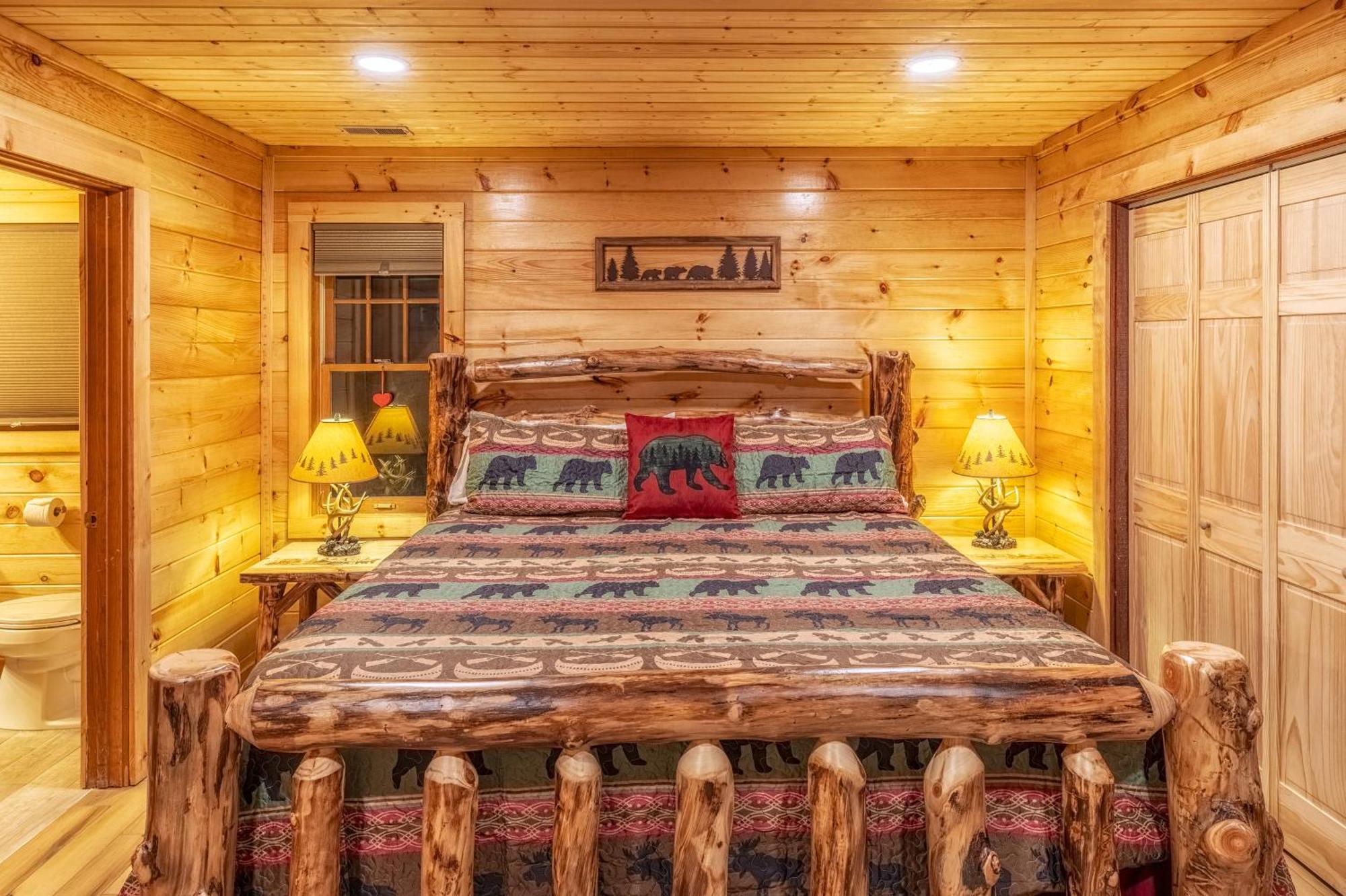 Real Log Cabin With Amazing Views, Hot Tub, Sauna, Games Gatlinburg Ngoại thất bức ảnh